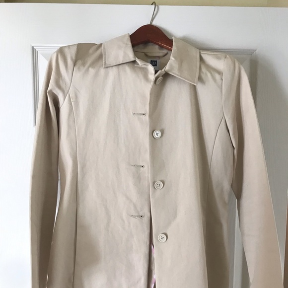 GAP Jackets & Blazers - GAP Creme Trench Coat